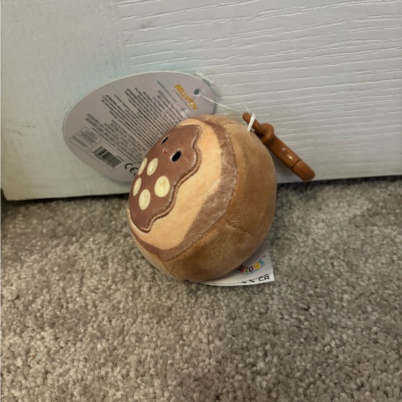 NWT Danilo chocolate banana toast Squishmallow clip - Picture 6 of 6